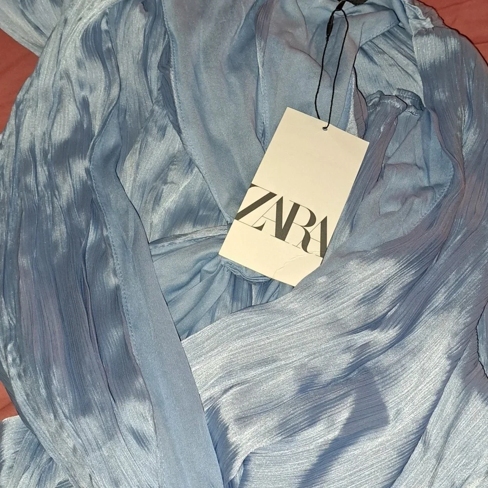 Zara NWTs Satin Jumpsuit With Wrinkled Effect - Picture 10 of 10